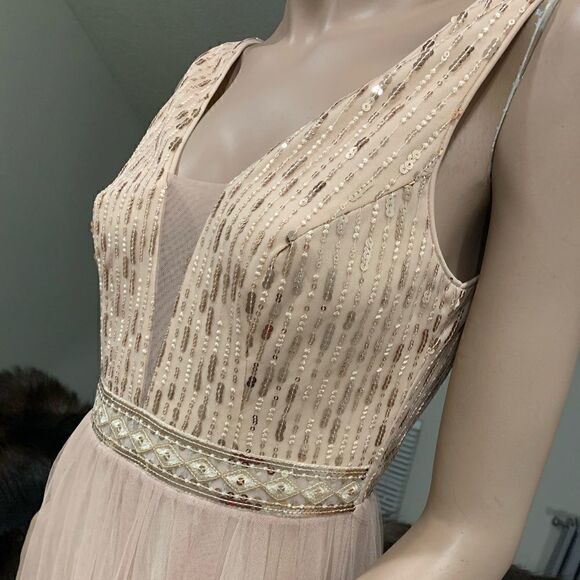 Elegant Sequined Floral Lace Double V-Neck Party Dress - Picture 11 of 14